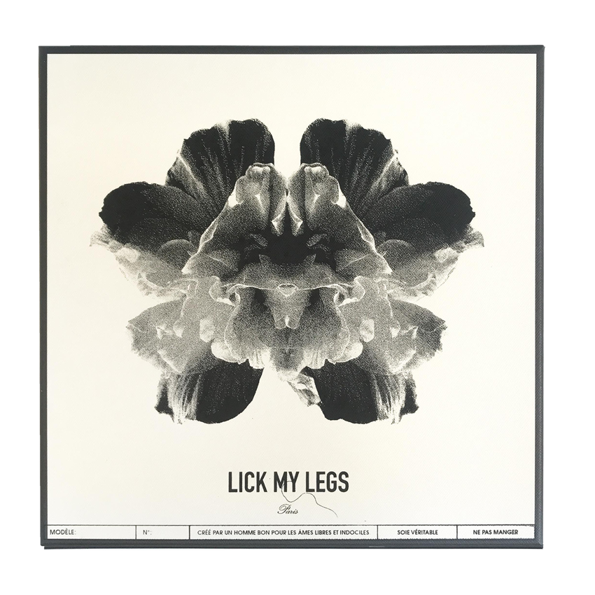 photo de boite à foulard ibiscus